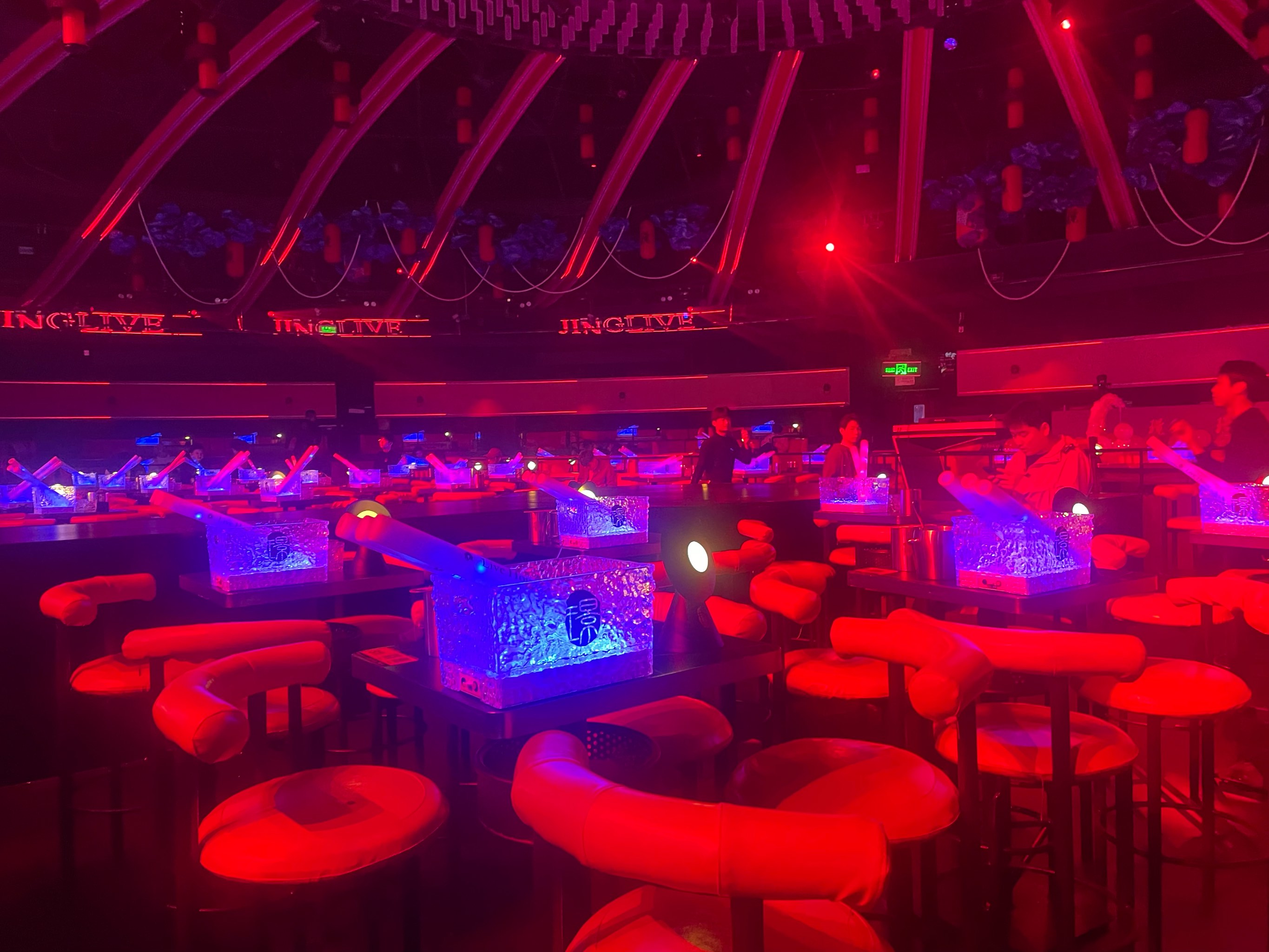 驻马店商务KTV：体验商务派对的独特魅力-泌阳县ktv预订